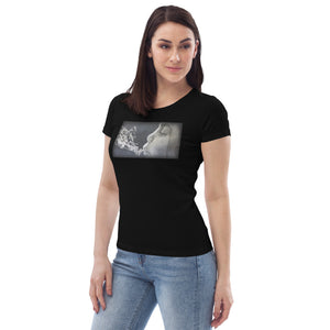 Mujer Soplando | Enganliegendes Öko-T-Shirt für Damen